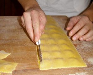 „”